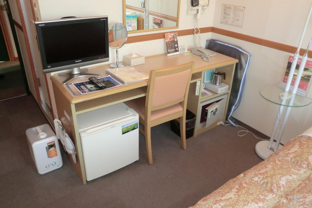 Toyoko Inn Shin-Osaka-Eki Higashi-Guchi Ngoại thất bức ảnh